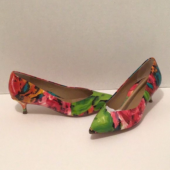Vionic Shoes - Vionic Josie Multi-Color Kitten Heels NWOB
